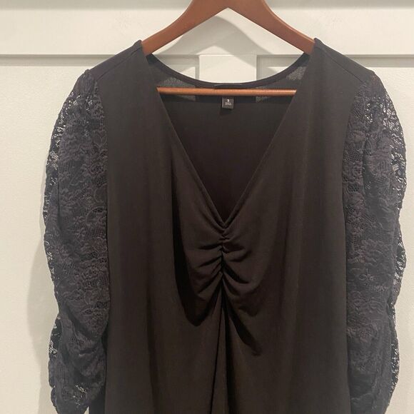 Torrid Studio Crepe Women’s Plus 3X Sz 22/24 Black Ruched Lace Sleeve Witchy - Picture 2 of 10